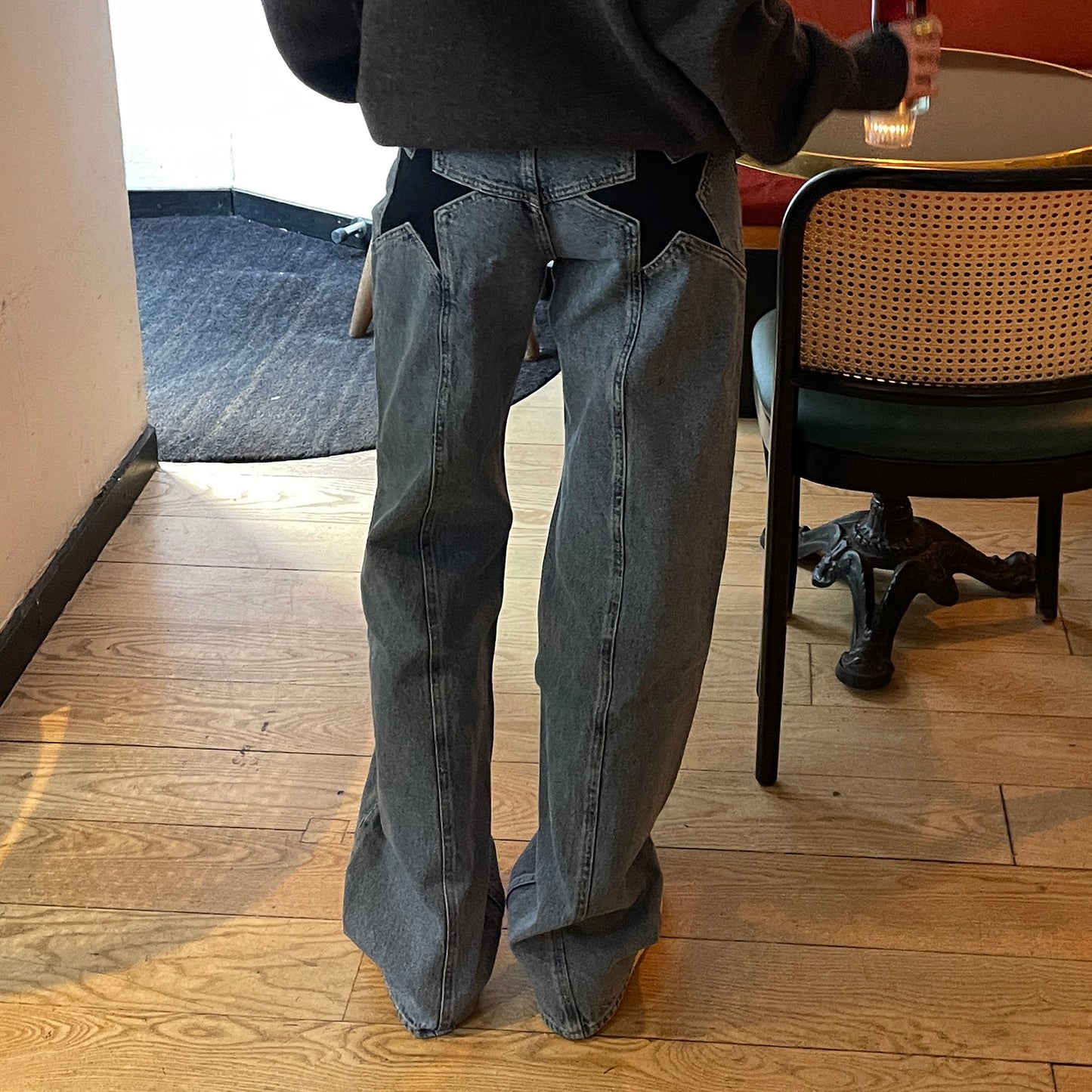 Pantalon élégant à finition originale